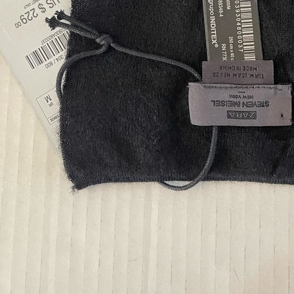 Zara x Steven Meisel 100% Cashmere Scarf - Picture 14 of 14